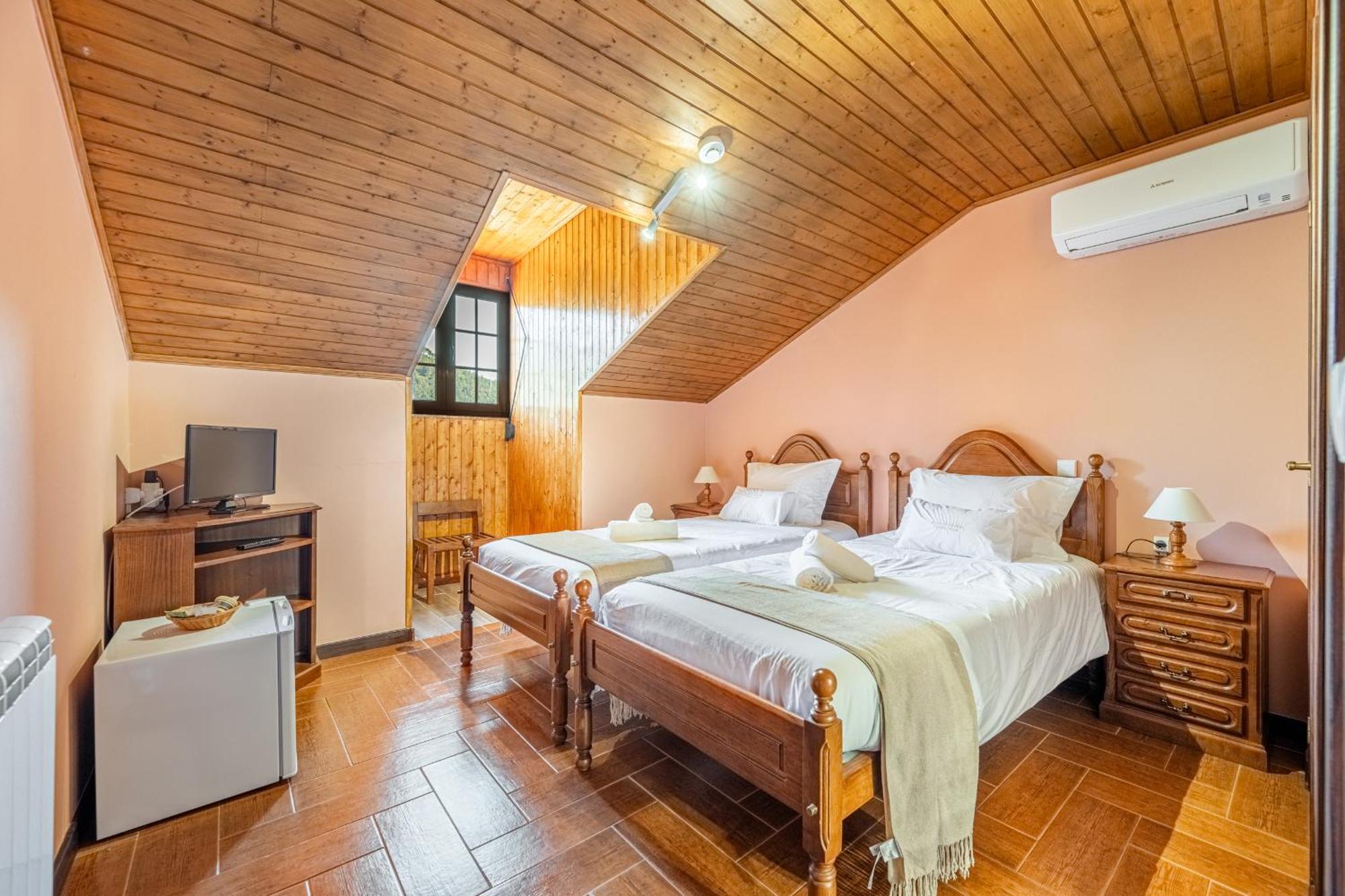 Villa Quinta Da Carvalha à Gerês Extérieur photo