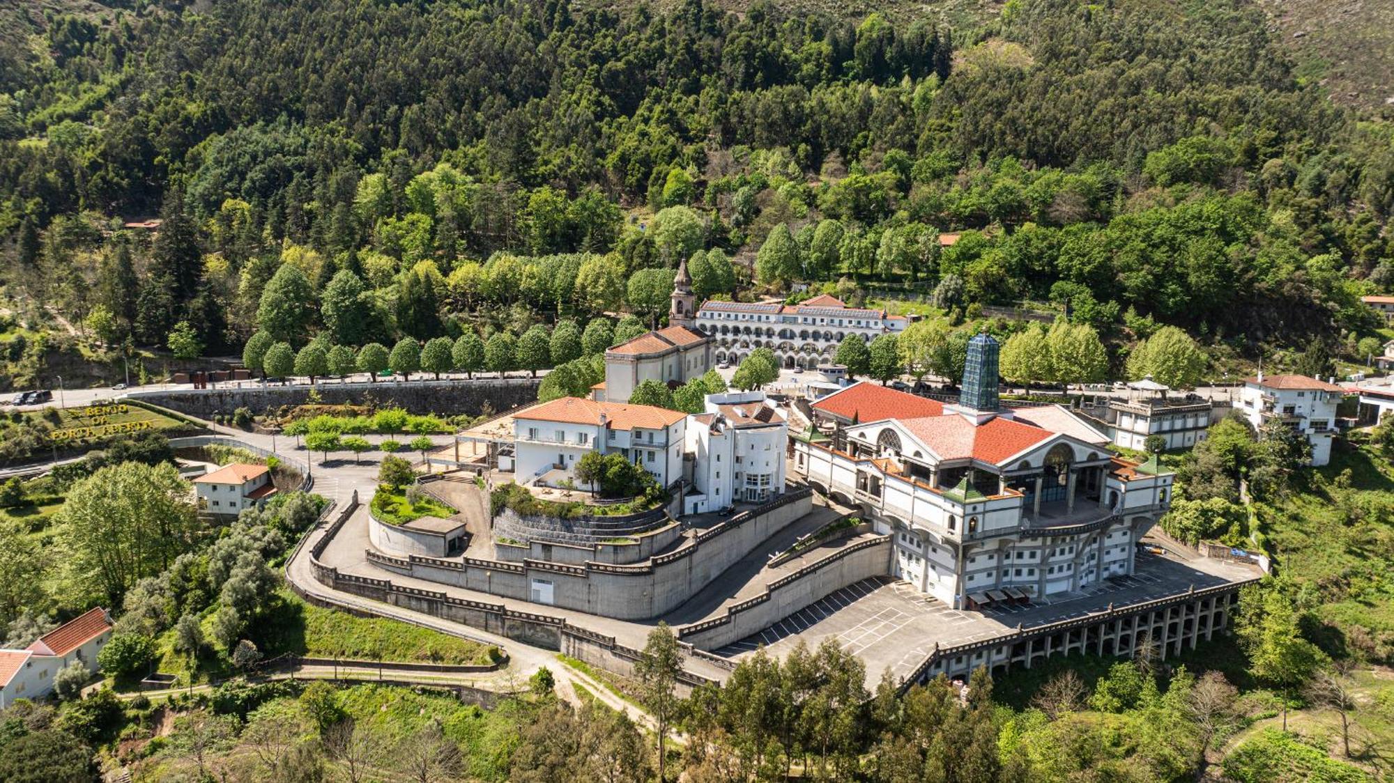 Villa Quinta Da Carvalha à Gerês Extérieur photo